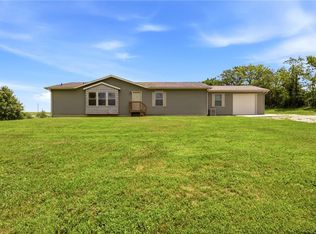 13520 S Sam Moore Rd, Lone Jack, MO 64070