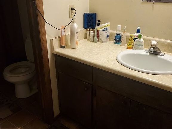 4th image of 133 E Monroe Ave APT 1