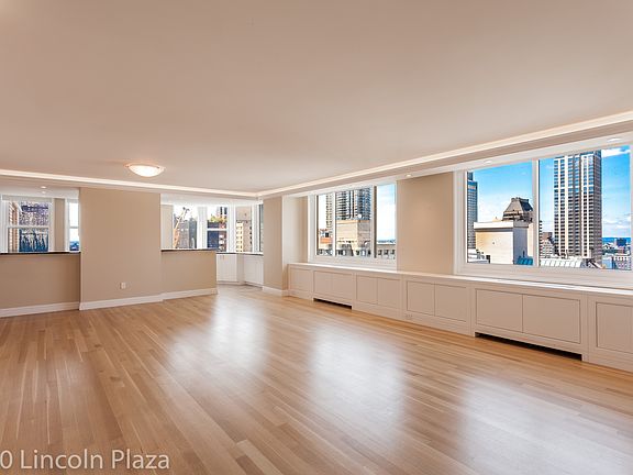 4th image of 30 W 63rd St #32MN