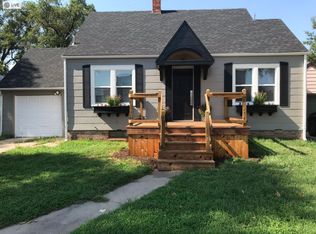 418 E 6th St, Hoisington, KS 67544