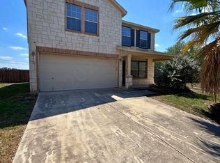 7902 Oakwood Pnes, San Antonio, TX 78254