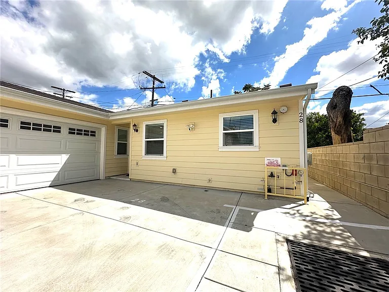 26 S Hidalgo Ave — Photo 1