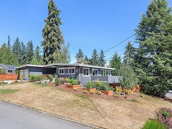 2nd image of 148 165th Ave NE