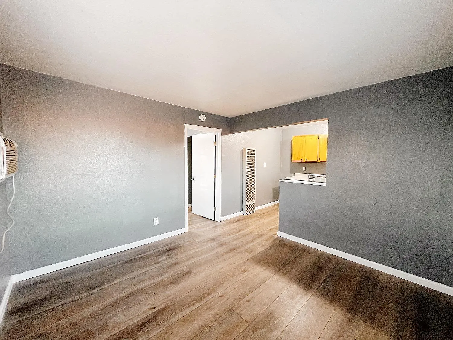 1 bed, $1,300 — Photo 3