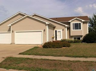 400 Augustana Ave, Harrisburg, SD 57032