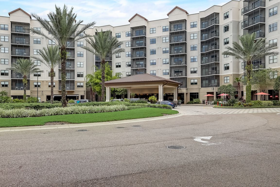 Grove Resort Ave-001