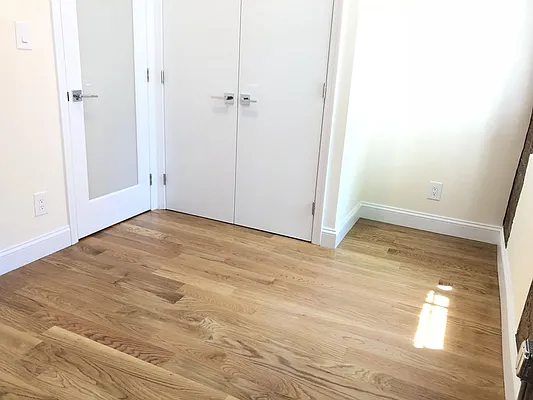 Rented by Sky Management | media 19