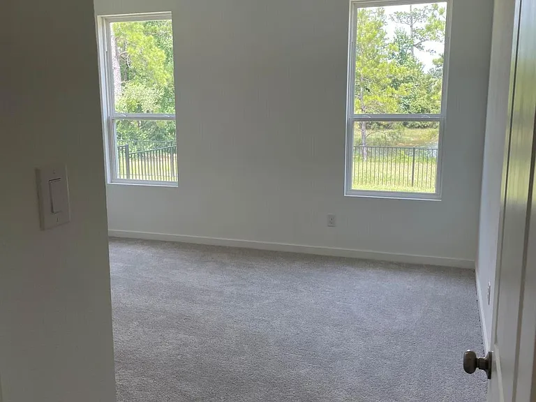 545 Shoreview Dr — Photo 10