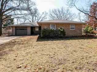 1800 Cassell Rd, Manhattan, KS 66502