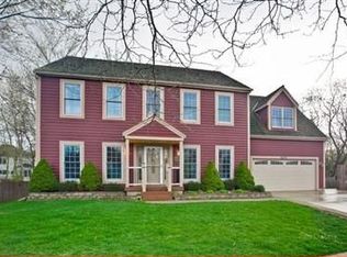 4473 Longmeadow Dr, Gurnee, IL 60031