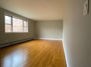 5429 N Artesian Ave APT 2B, Chicago, IL 60625