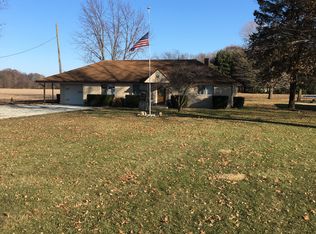 3282 Fir Rd, Bremen, IN 46506