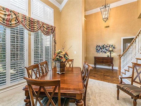 4th image of 190 Forest Park Dr