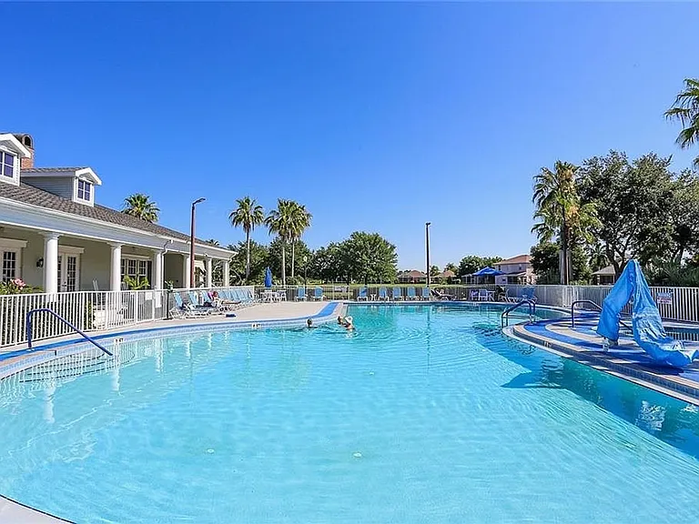 2346 Felicity Pl — Photo 38