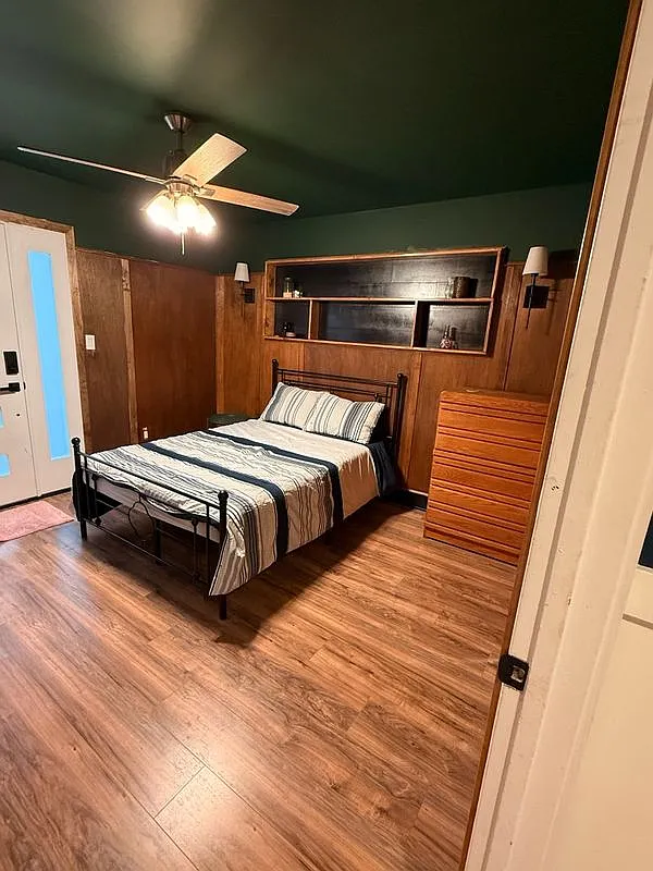1 bed, 1.0 bath, 2436 sqft, $1,600 — Photo 1