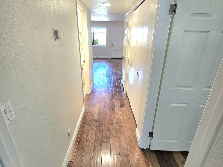 624 Thoreau Ln — Photo 11