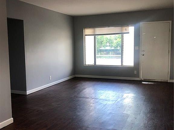 2nd image of 2544 1st St APT 202