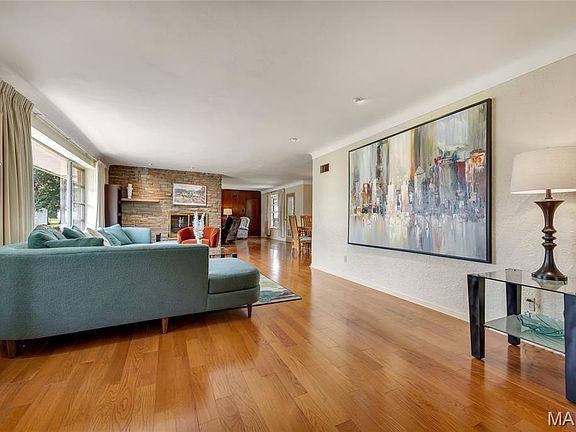 5th image of 113 Cuivre St