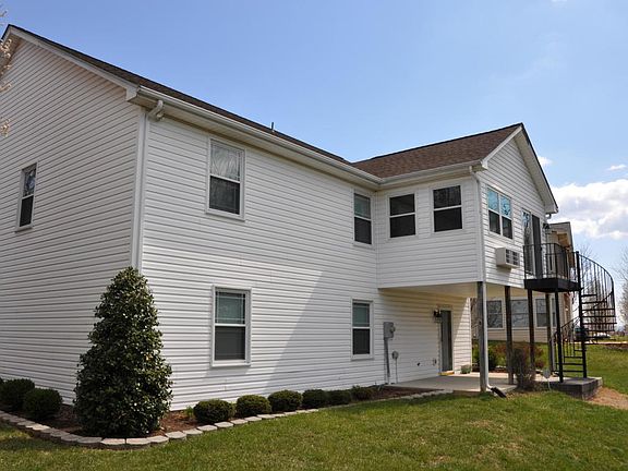 4th image of 4948 Polly Hill Ln