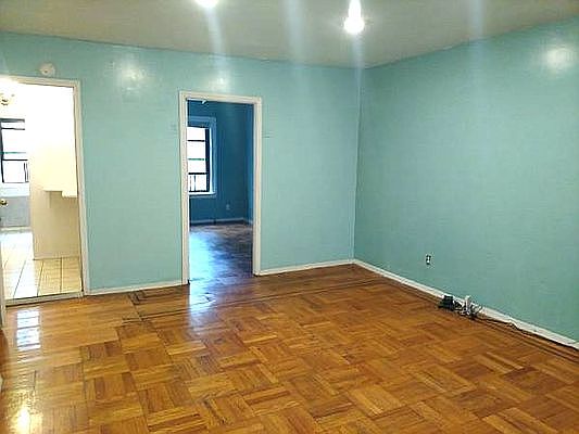 4th image of 68-30 Groton St #1F