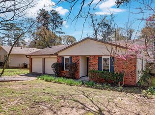 12621 Valleywood Dr, Little Rock, AR 72211