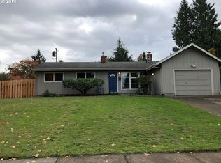 12512 NE Stanton St, Portland, OR 97230