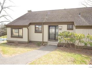 1040 Heritage Vlg #A, Southbury, CT 06488