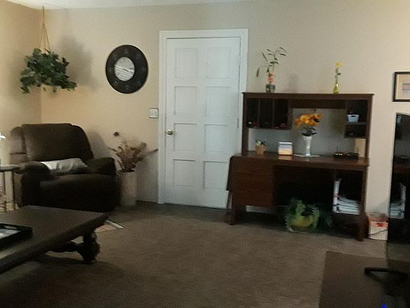5th image of 33139 Olive St