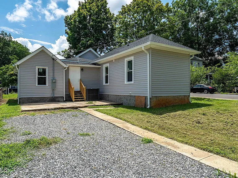 1007 Spring St — Photo 39
