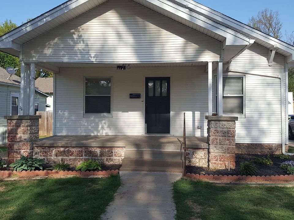 1st image of 117 N 8th St