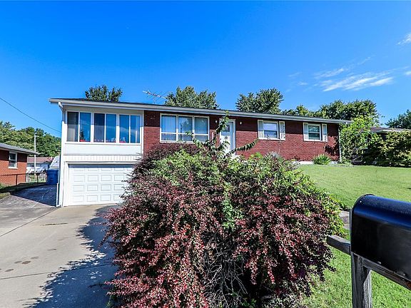 2nd image of 17 Victoria Dr