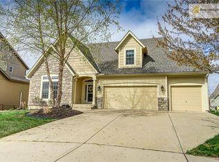 6042 Longview St, Shawnee, KS 66218