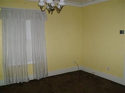 3rd image of 452 Allwen Dr