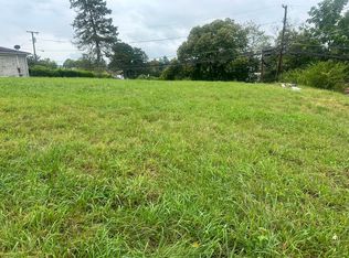 216 Chestnut Ave, Oak Hill, WV 25901