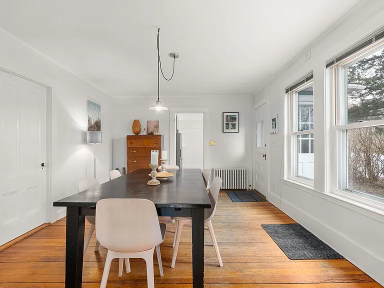 11 S Kilby St — Photo 7