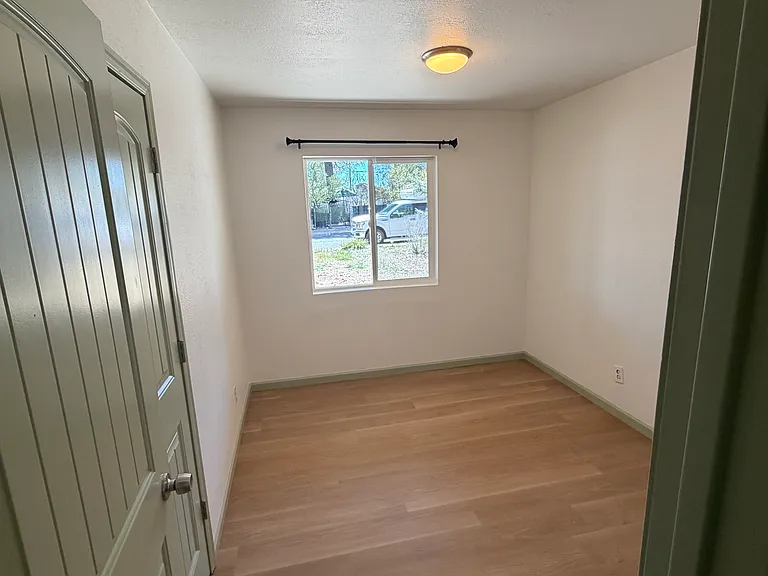 18 E Ridgecrest Dr #A — Photo 7