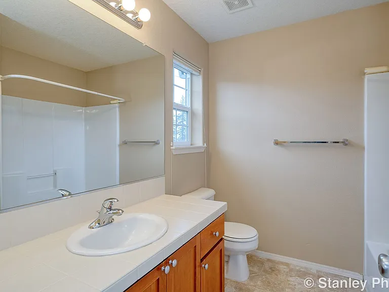 5925 NE Alder St — Photo 17