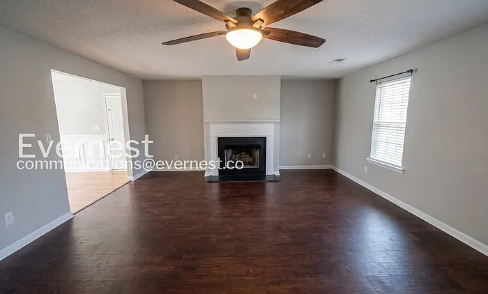 251 Cobblestone Ln — Photo 8