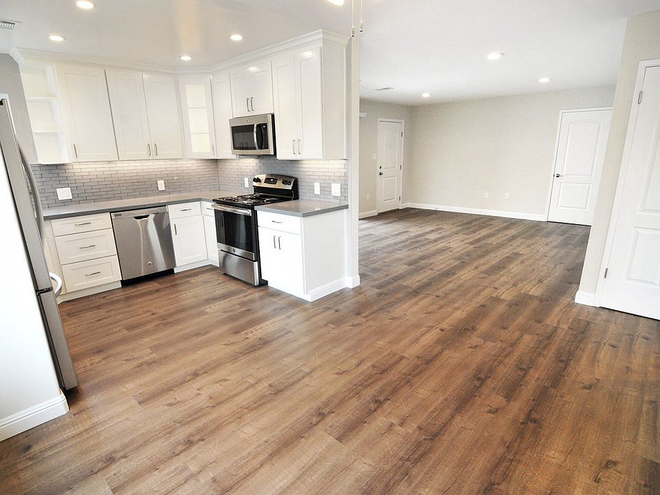 1st image of 668 College Ave