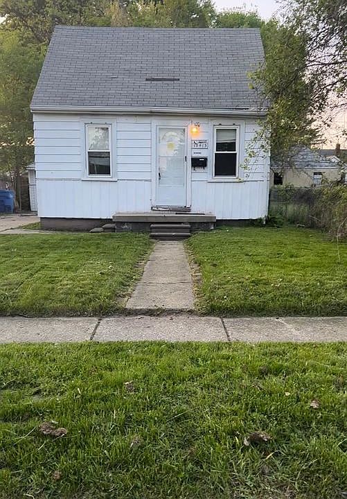 1st image of 12415 Vernon Ave