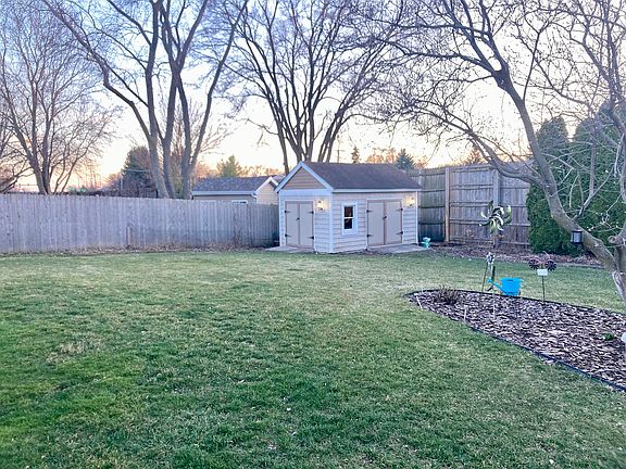 4th image of 363 Berwick Dr