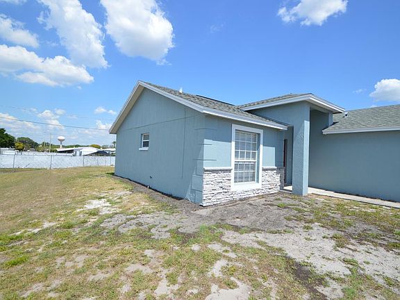 2nd image of 3752 Imperial Dr