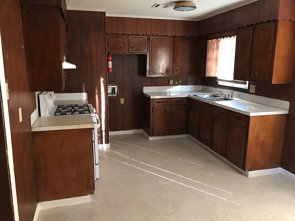 2nd image of 24 Charmingdale Dr