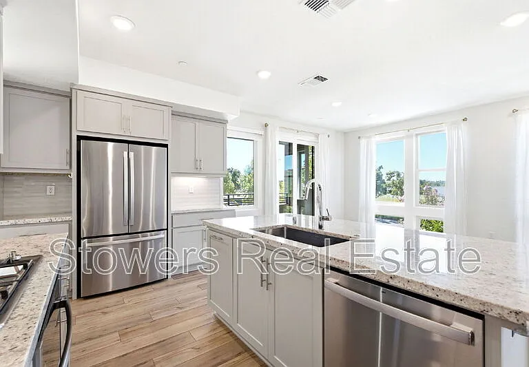 5527 Dublin Blvd — Photo 5