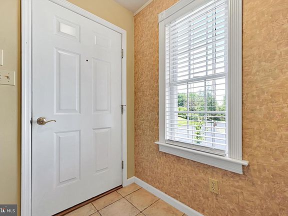 5th image of 526 Lantern Green Way