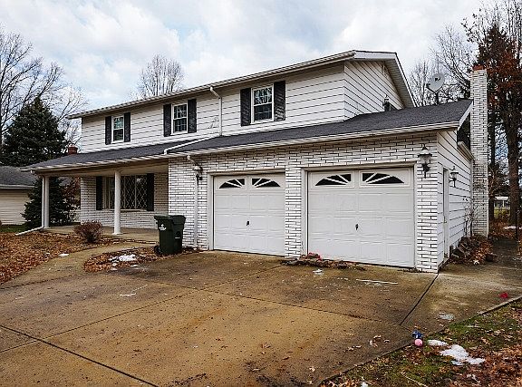 2nd image of 26784 Fairfax Ln