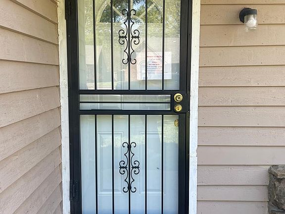 3rd image of 6565 Stockport Dr
