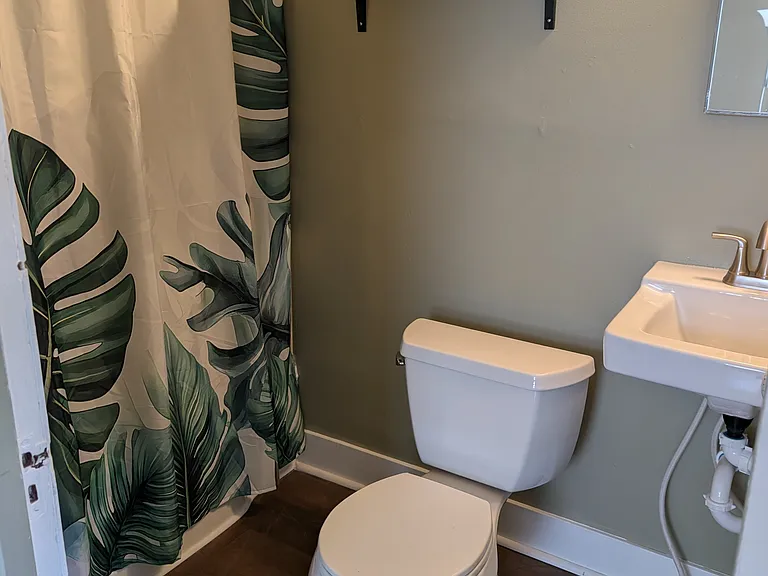 Bathroom 2.