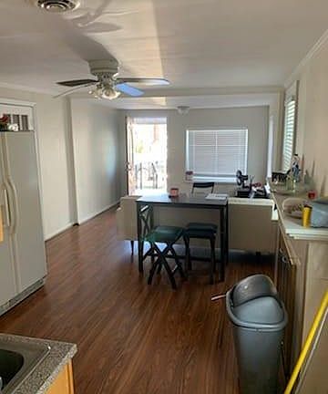 3rd image of 9462 219th St