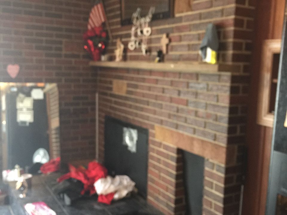 1st image of 833 Mentor Ave
